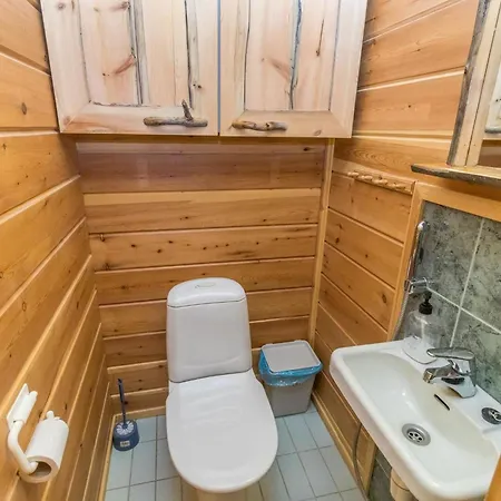 度假居 Aihki 1 By Interhome 萨利色尔卡