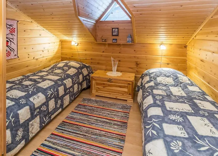 Aihki 1 By Interhome